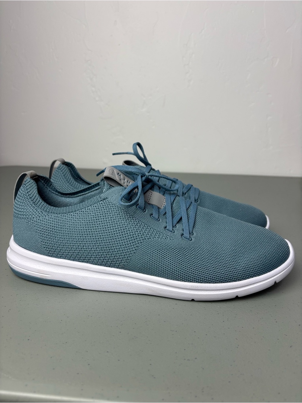 Travis Mathew The Daily Lite Shoe Men's Size 10.5 Blue Casual Comfort Sneaker